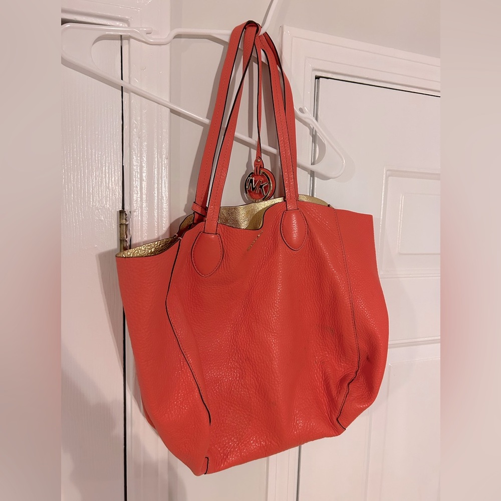 Michael Kors MK coral gold reversible bag
